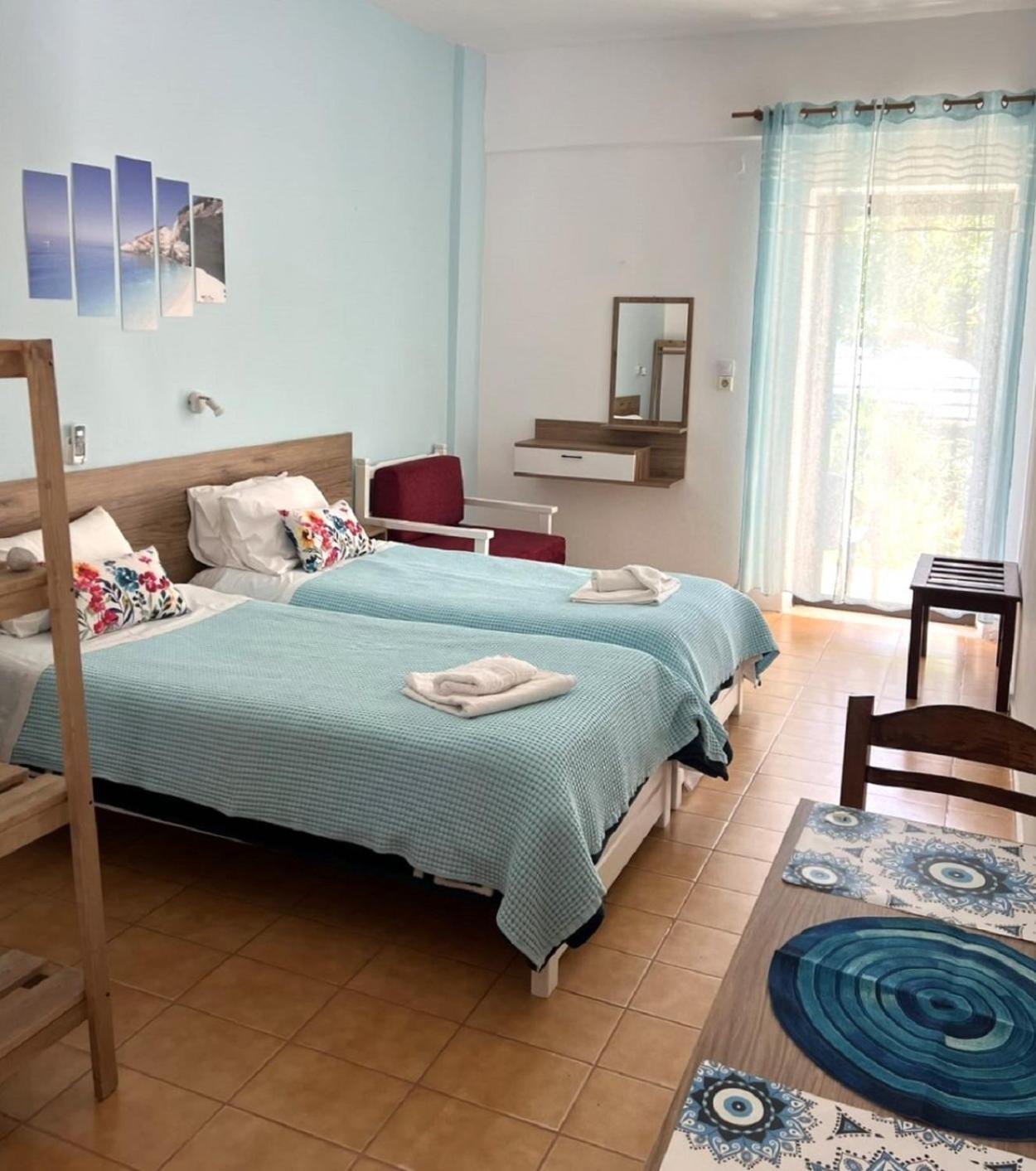 Milos Studios & Beach House Frangocastelo Bagian luar foto